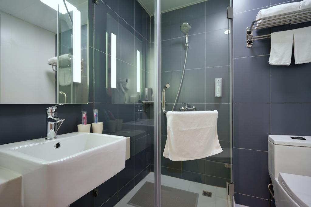 Hanting Hotel Shanghai Xiangyang Road Экстерьер фото
